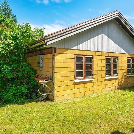 6 Person In H Jslev By Traum Bøstrup